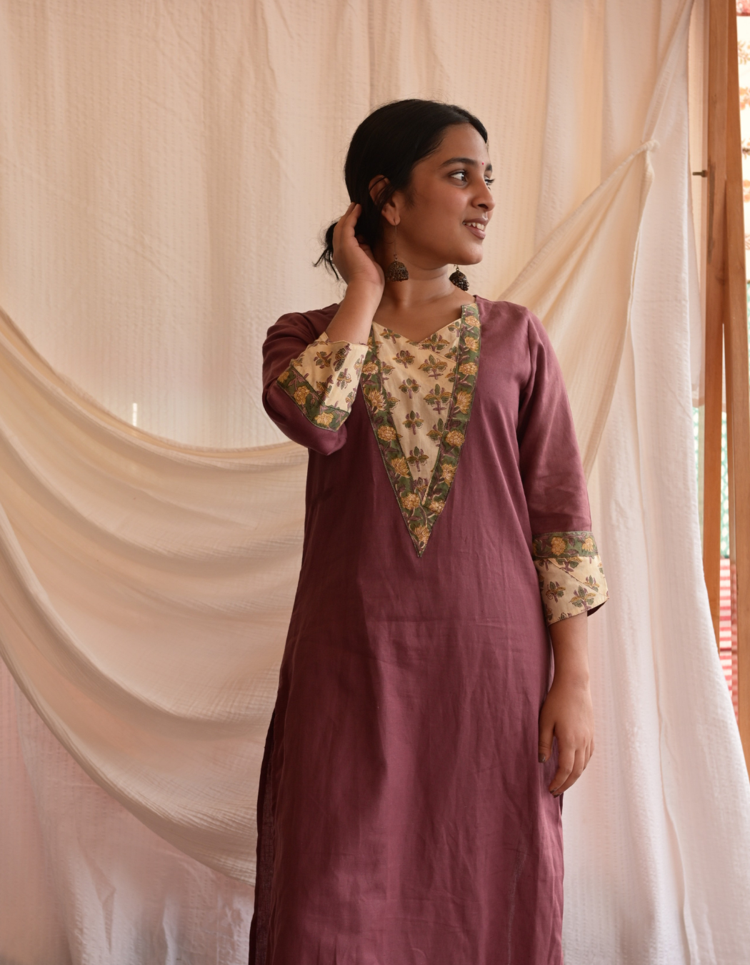 "TARA" ONION PINK BASE AND BEIGE GREEN HAND BLOCK PRINTED PATCH KURTI
