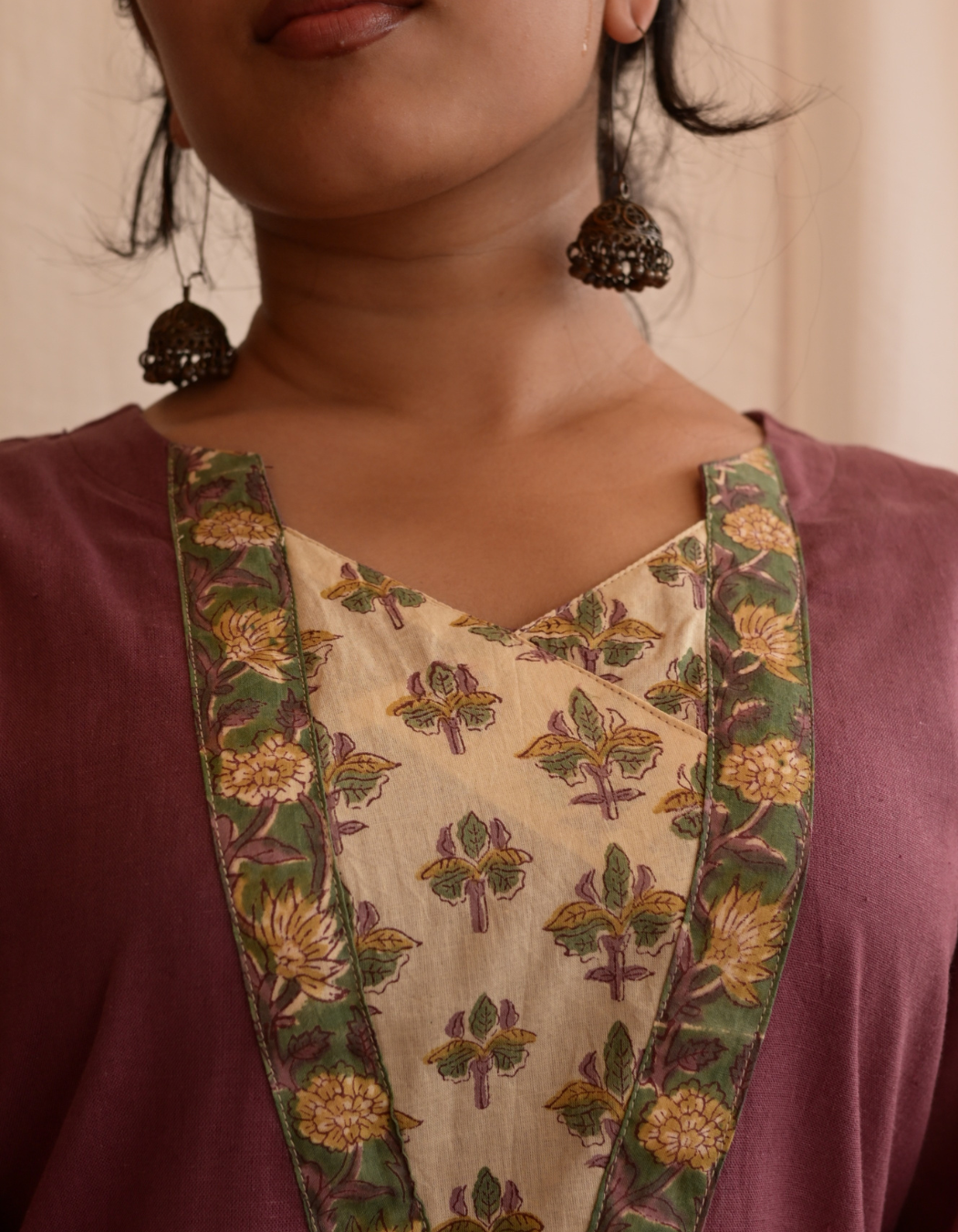 "TARA" ONION PINK BASE AND BEIGE GREEN HAND BLOCK PRINTED PATCH KURTI