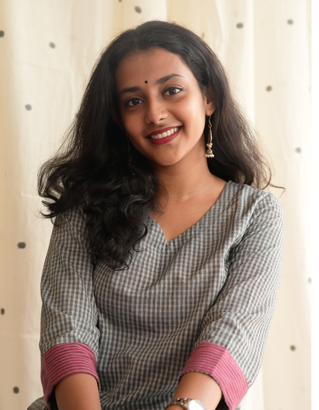 ROOH - GRAY CHECKED SOUTH COTTON CURVD -V NECK KURTI