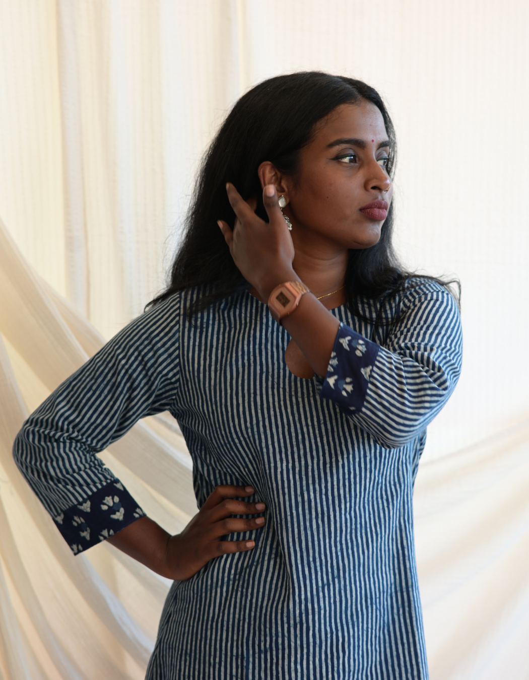 HAWA INDIGO STRIPES KEY HOLE KURTI