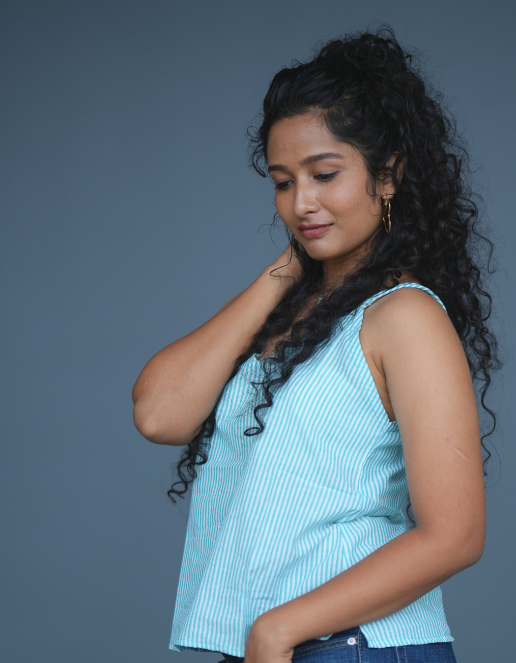 "SPAGHETTI CROP TOP" White And Aque Blue Striped