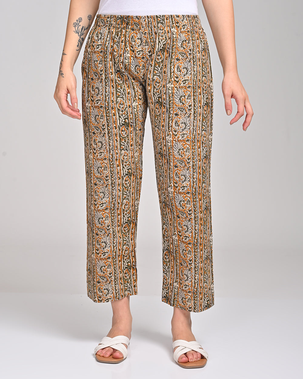 STRAIGHT PANT