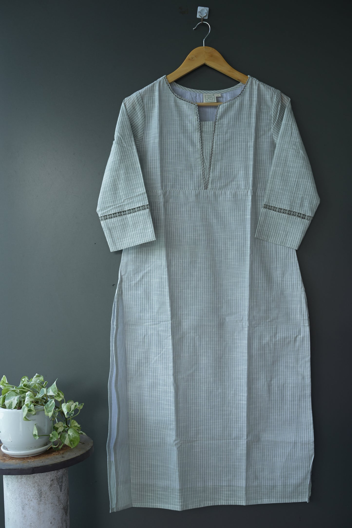 Handloom Cotton Lace Kurti