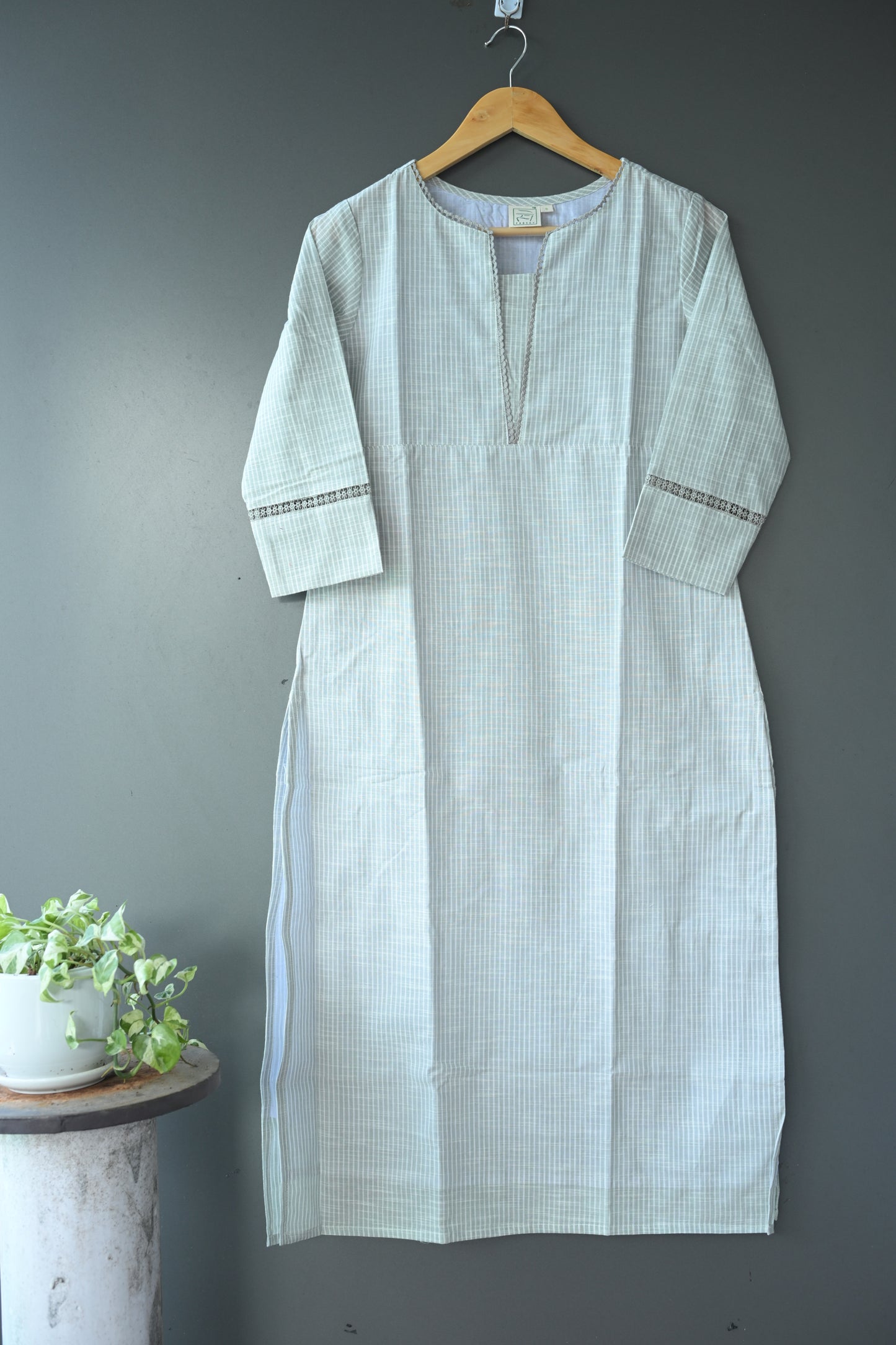 Handloom Cotton Lace Kurti