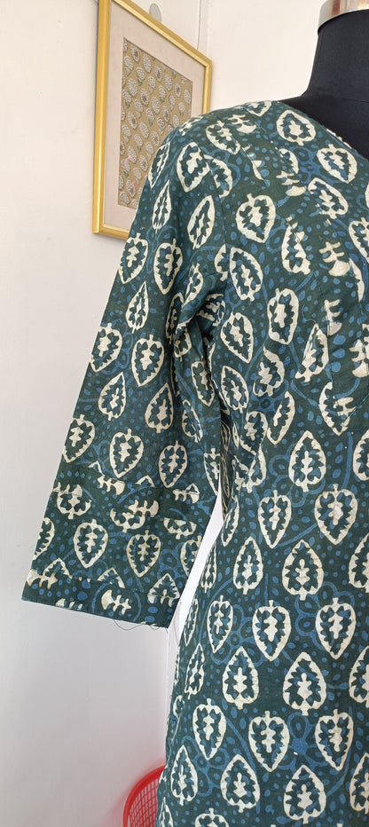 "NAIRA" Green Indigo Printed V Neck Cotton  Kurti
