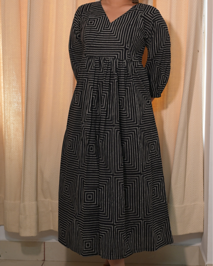 BLACK COTTON GATHERED DRESS