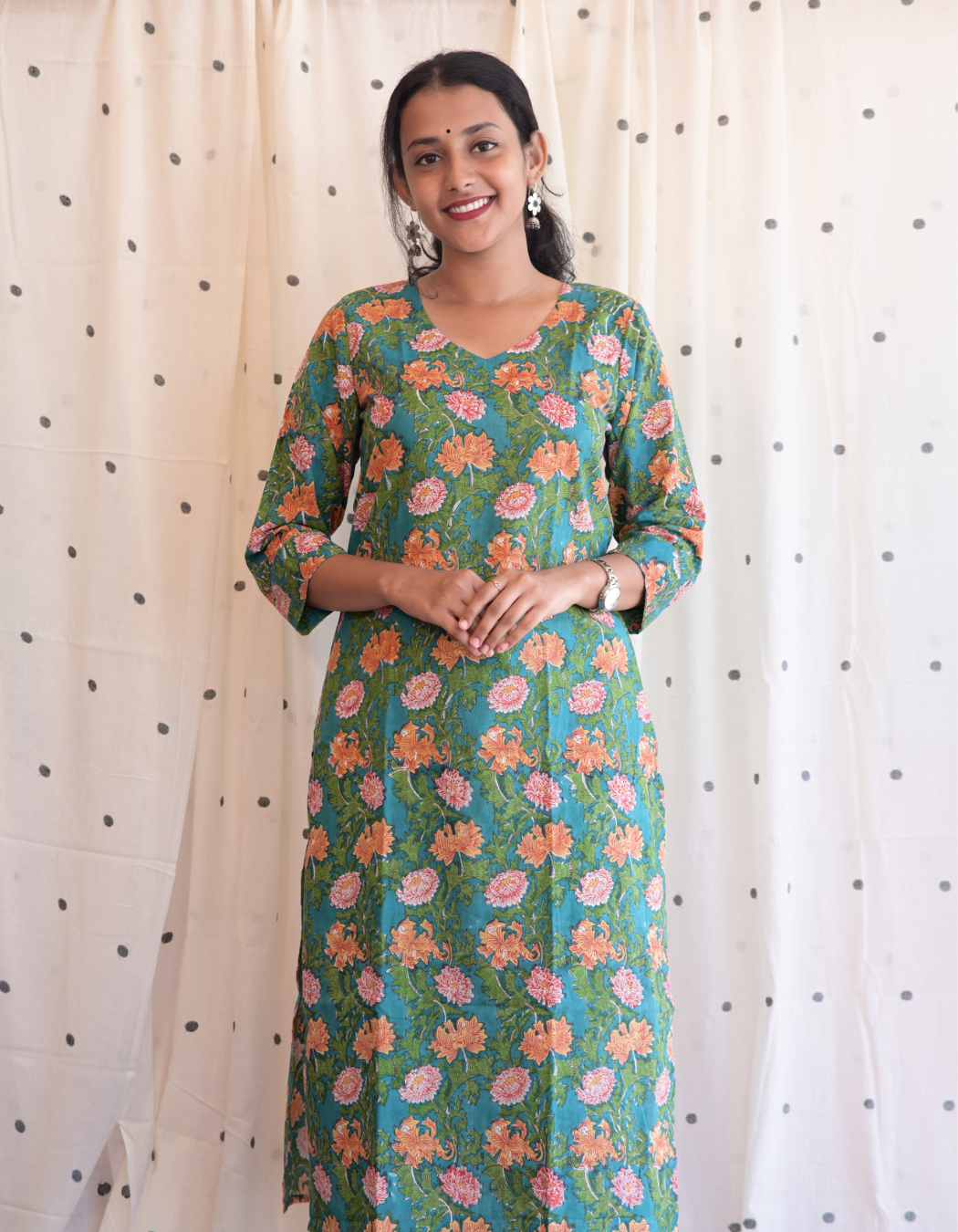 ROOH - TEAL GREEN FLORAL SANGANERI PRINTED COTTON CURVD -V NECK KURTI