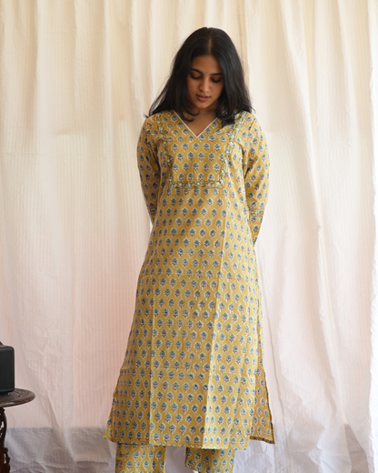 "NAIRA" Yellow green hand block printed kurti and pant