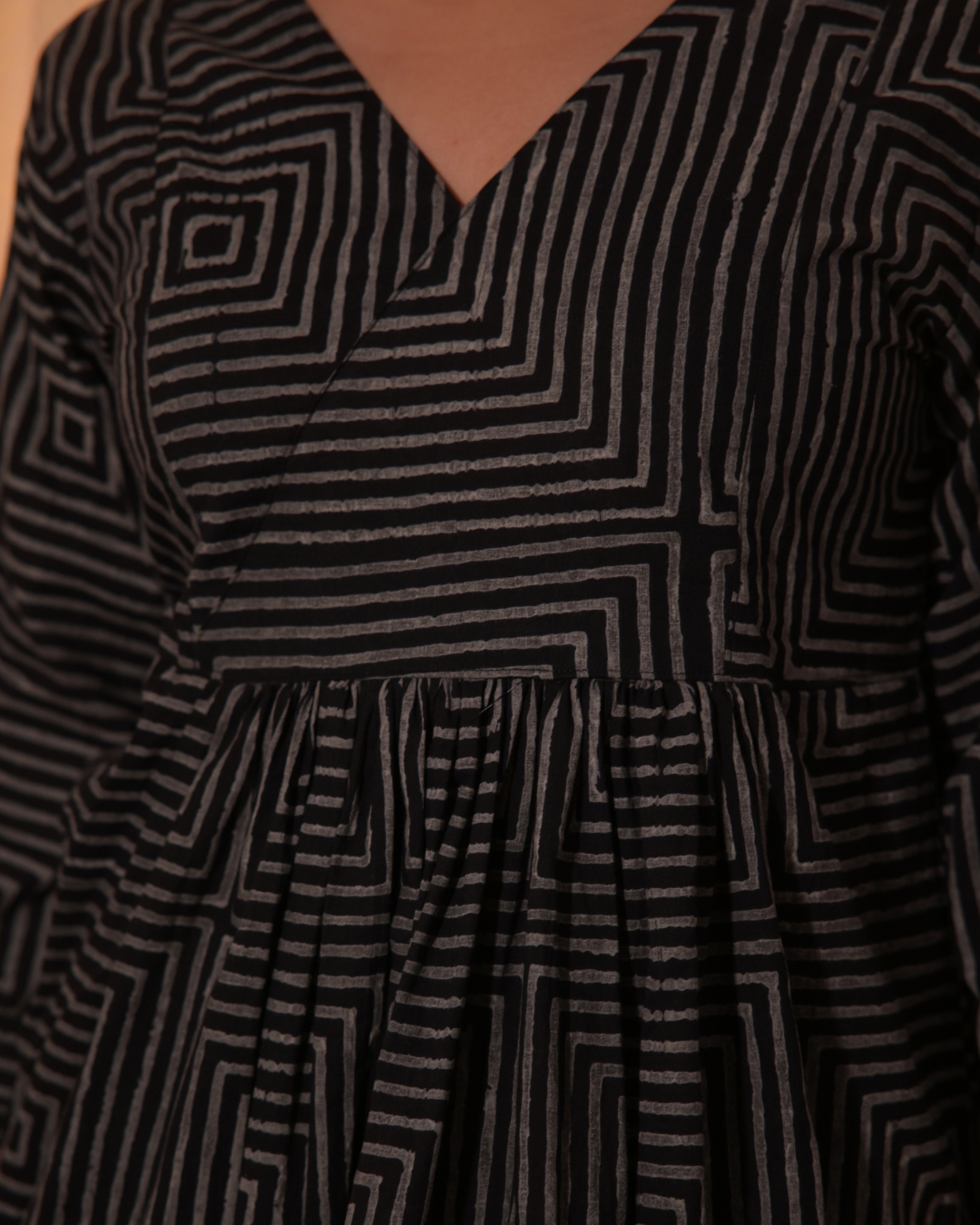 BLACK COTTON GATHERED DRESS