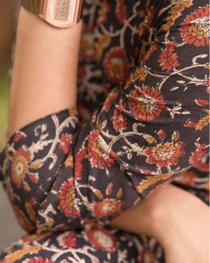 LEHRAA - Black Florale Handblock Printed Slit Neck Kurti