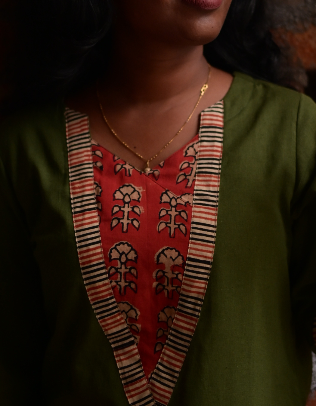 "TARA" OLIVE GREEN BASE RED HAND BLOCK PRINTED PATCH KURTI