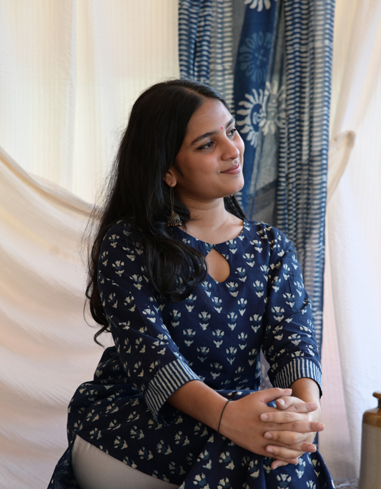 HAWA  INDIGO BUTTA KEY HOLE KURTI