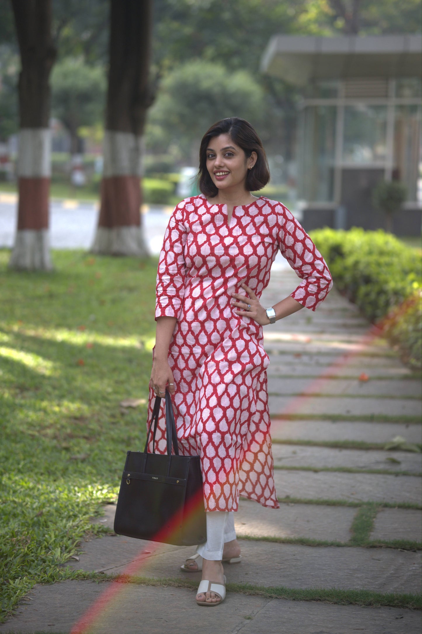 Red and white Sanganeri Printed Slit Neck Kurti