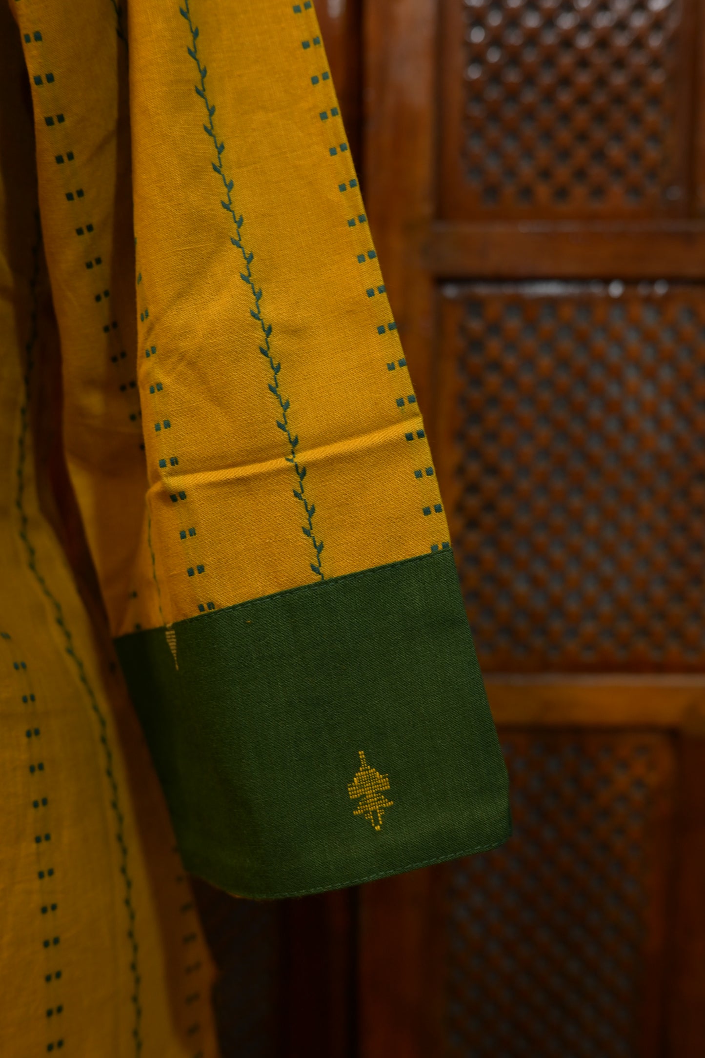 LEHRAA - Yellow and dark green South Cotton Kurti