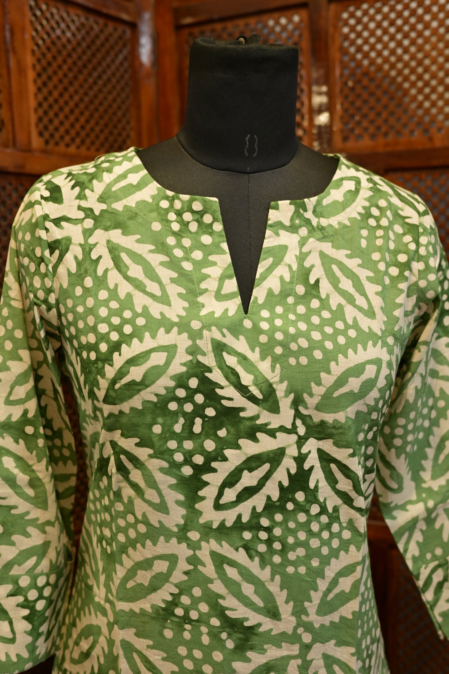 LEHRAA - Light Green Block Printed Slit Neck Kurti