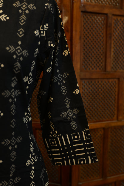 LEHRAA - Black Hand  Block printed Cotton Kurti
