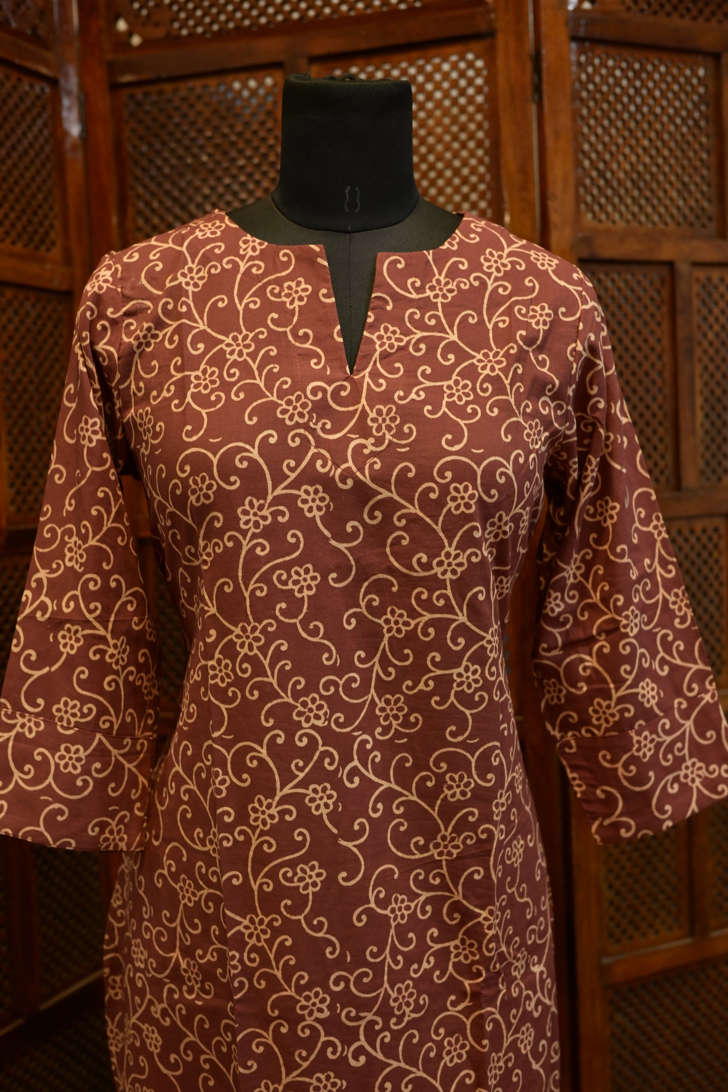 LEHRAA - ONION PINK Block printed Slit Neck Kurti
