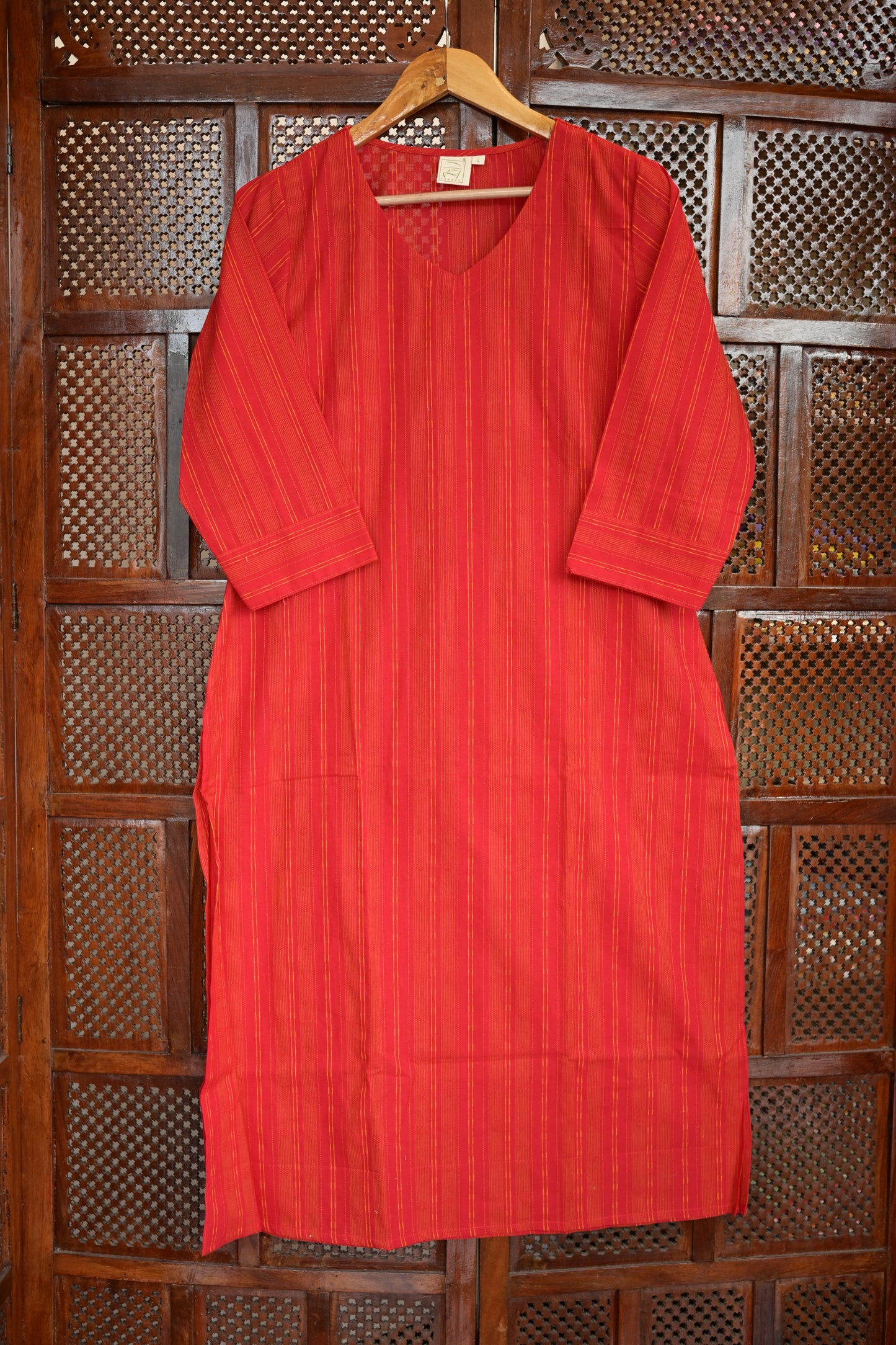 ROOH - RED SOUTH COTTON CURVD - V NECK KURTI