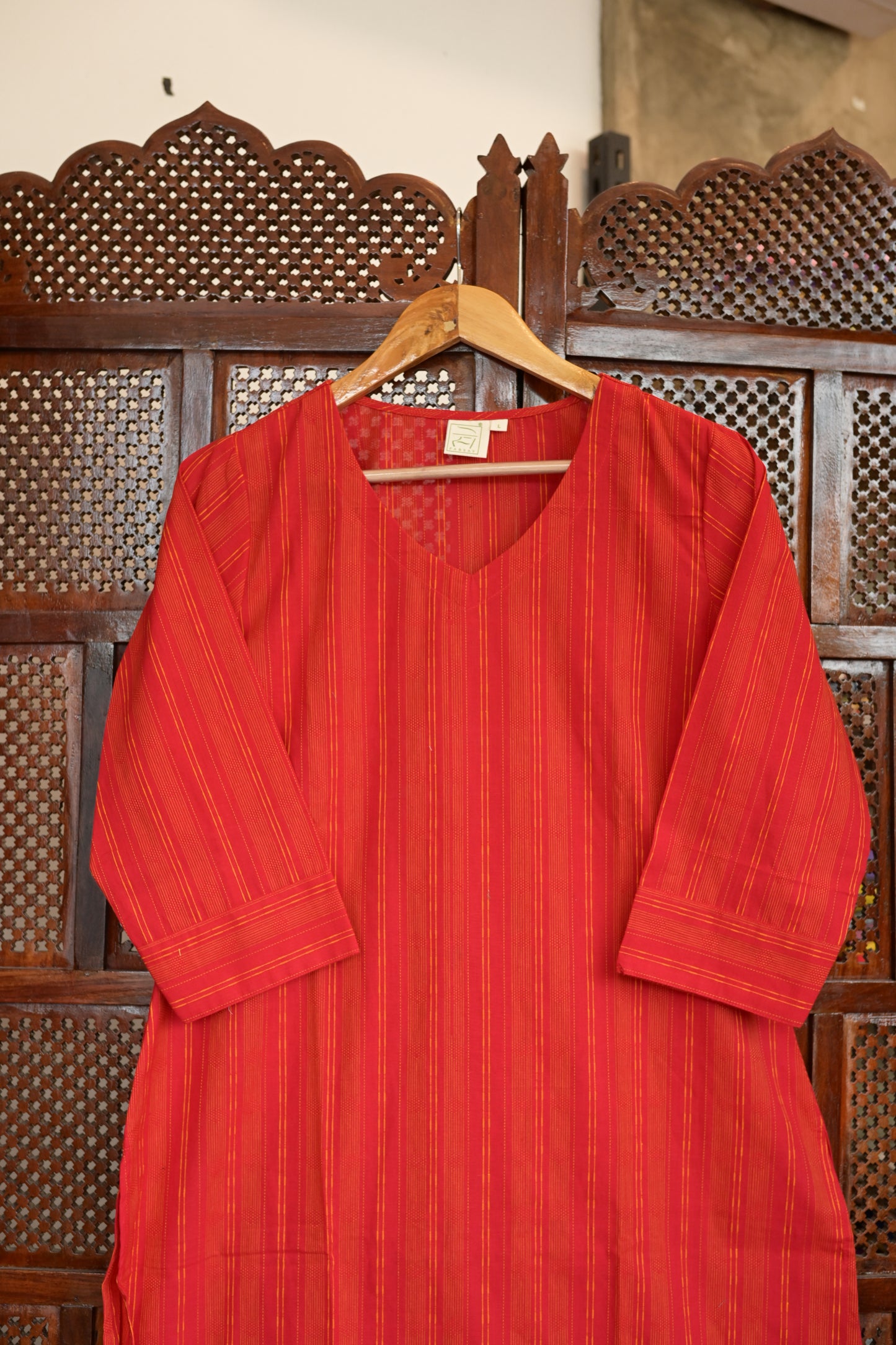 ROOH - RED SOUTH COTTON CURVD - V NECK KURTI