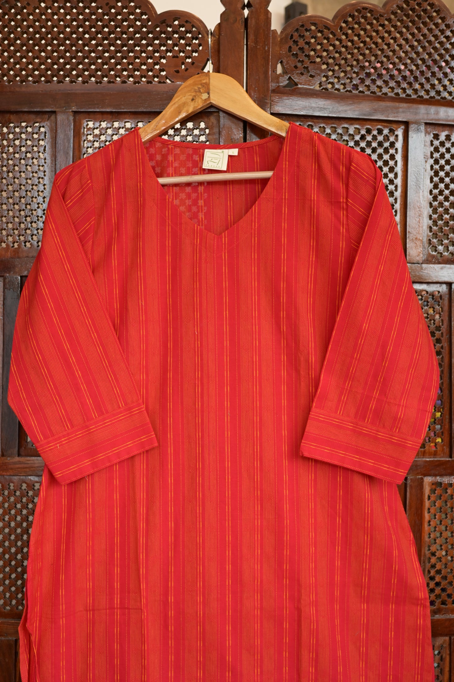 ROOH - RED SOUTH COTTON CURVD - V NECK KURTI