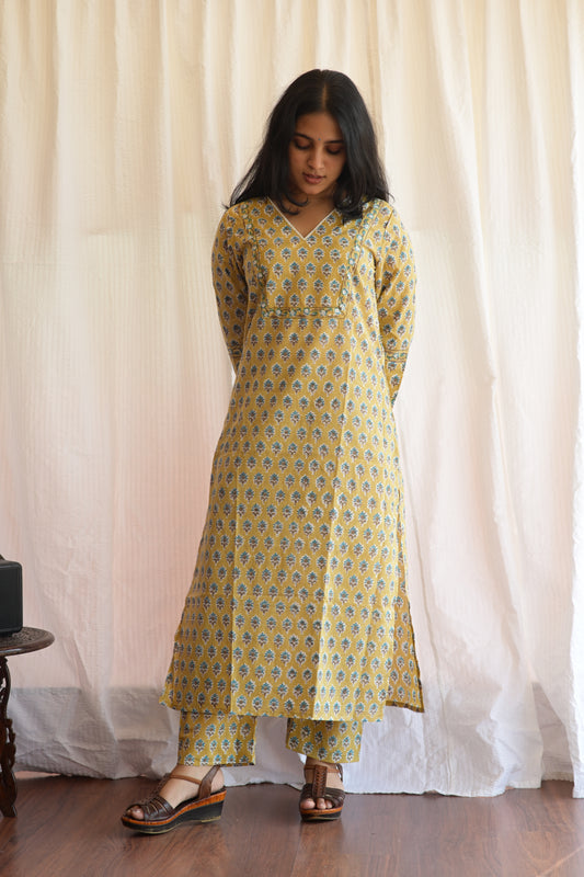 "NAIRA" Yellow green hand block printed kurti with straight pant