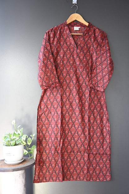 Maroon Floral Printed V  Neck Kurti