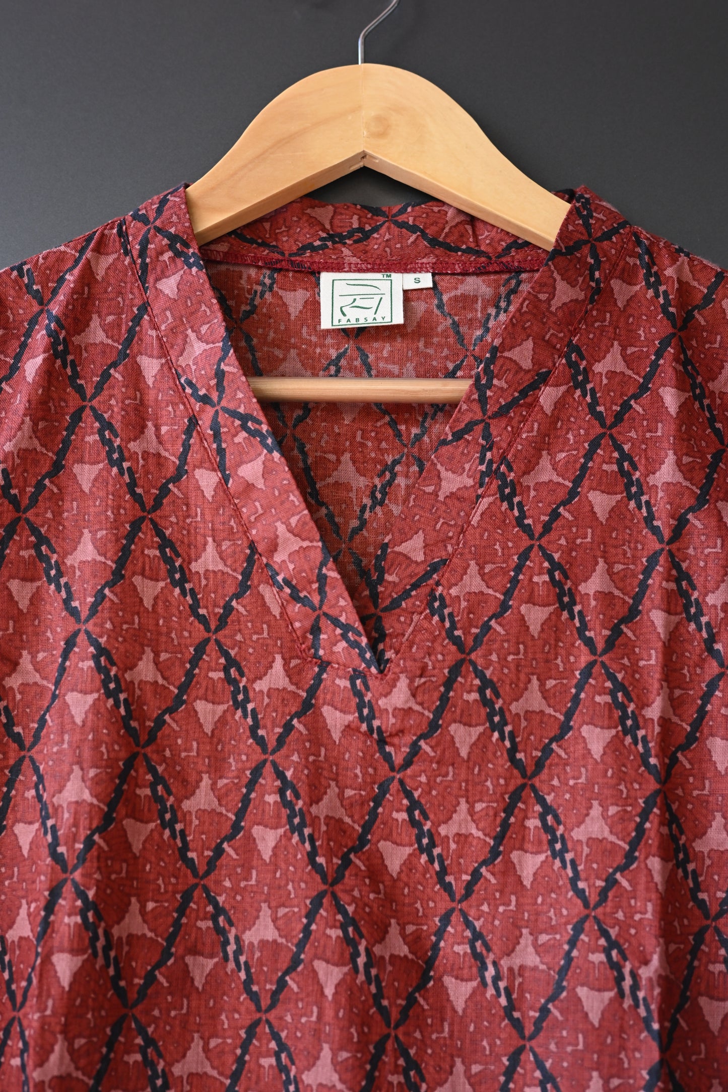 Maroon Floral Printed V  Neck Kurti