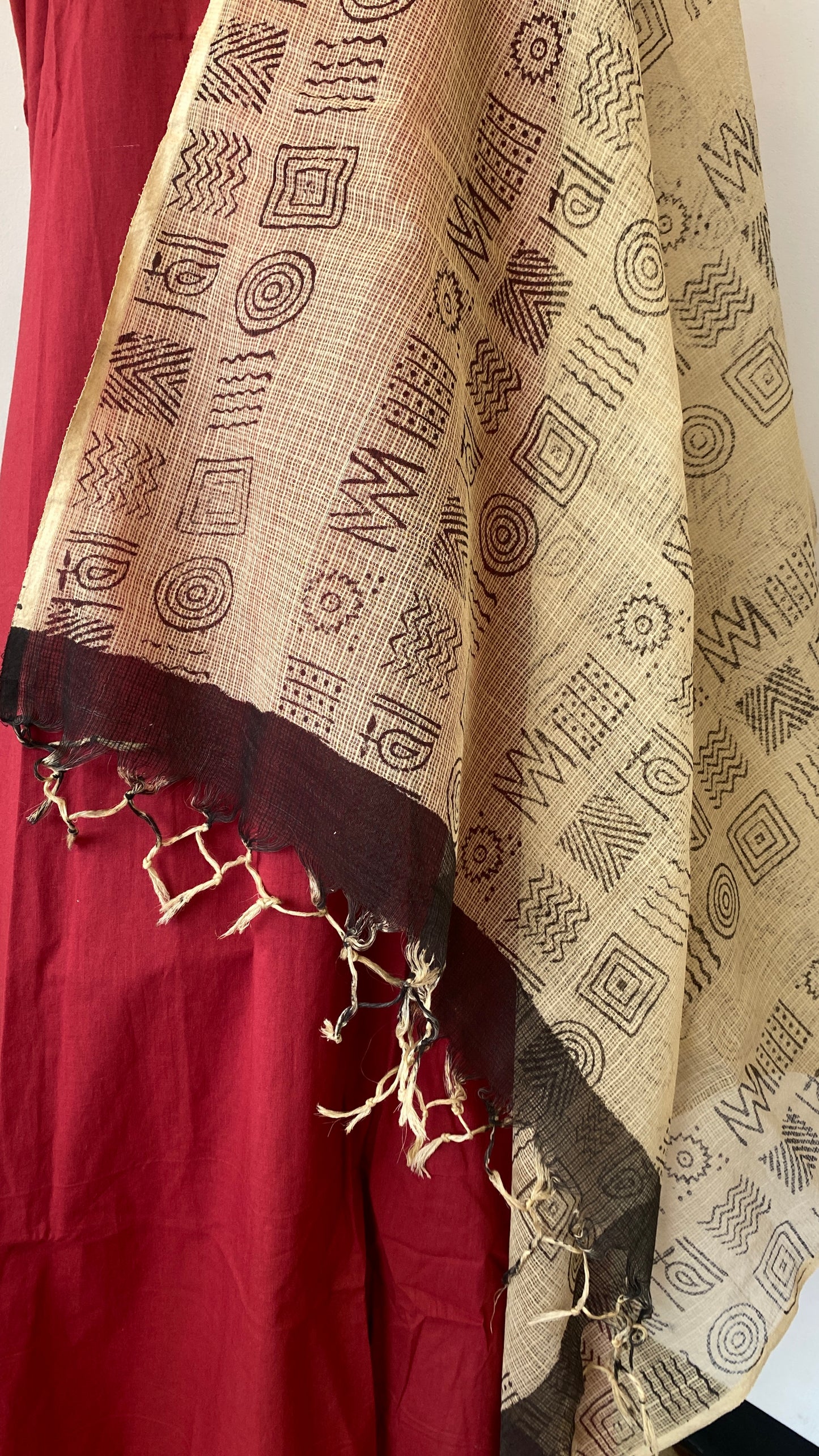 BEIGE GEOMETRICAL PRINTED KOTA DORIA DUPATTA