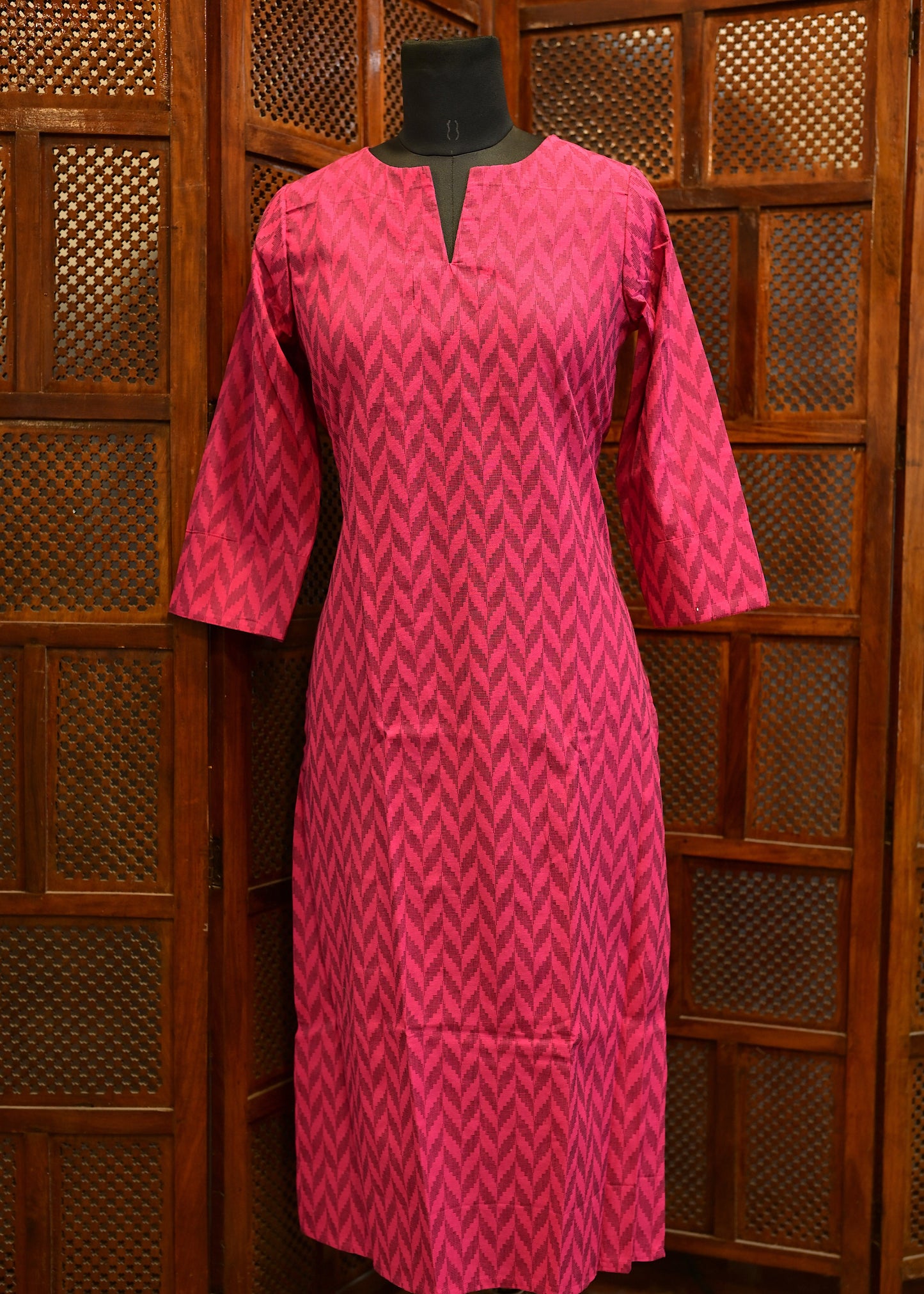 LEHRAA - FUSCHIA PINK KURTI