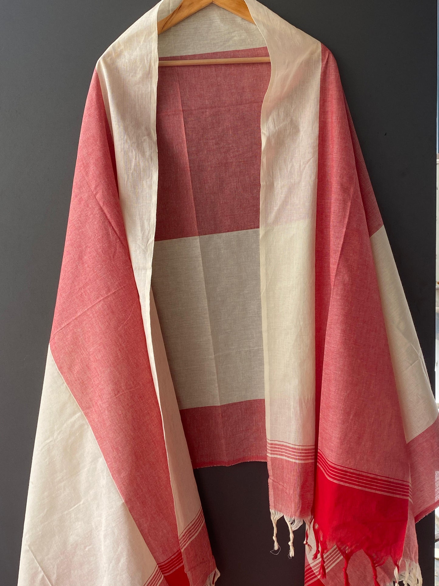 RED AND CREAM SOUTH COTTON DUPATTA